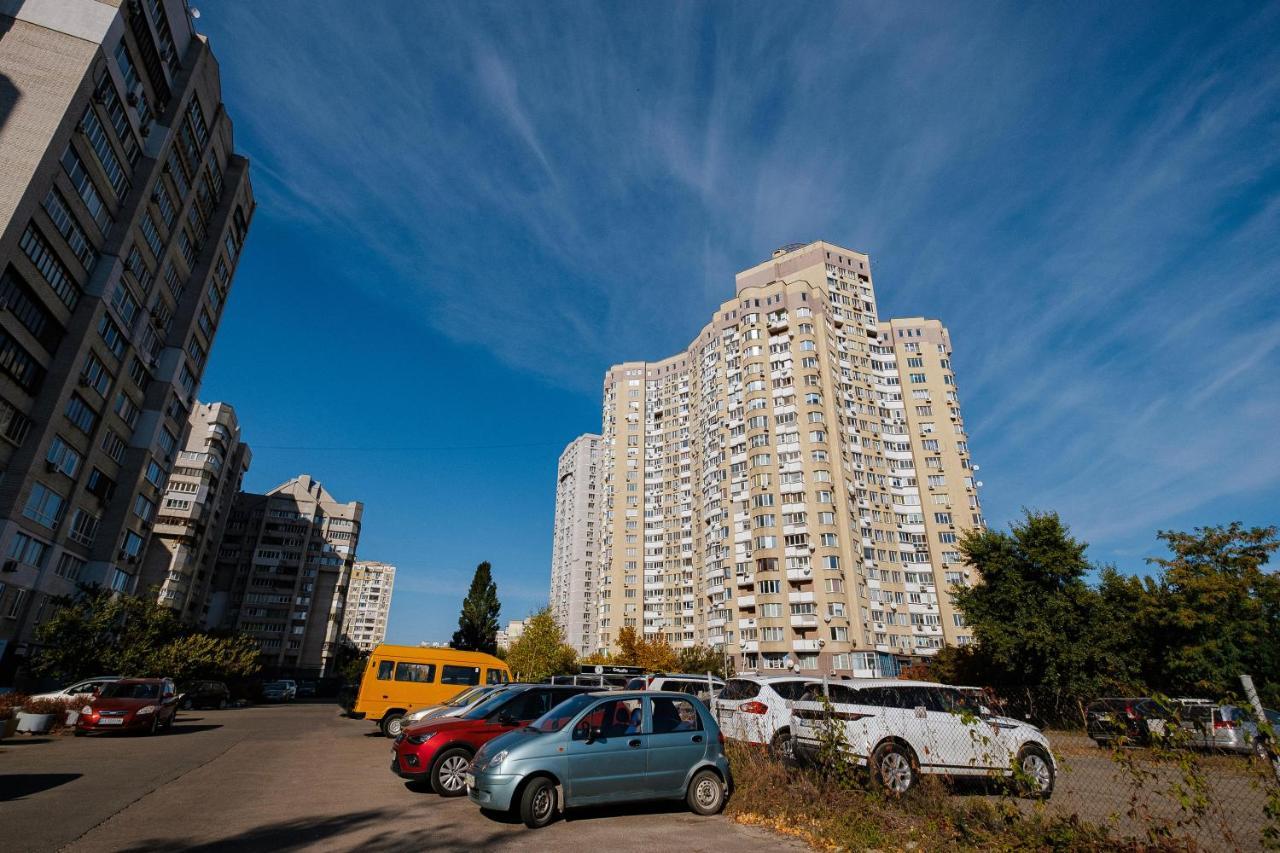 Cityapartments Kyiv Poznyaki Exterior photo